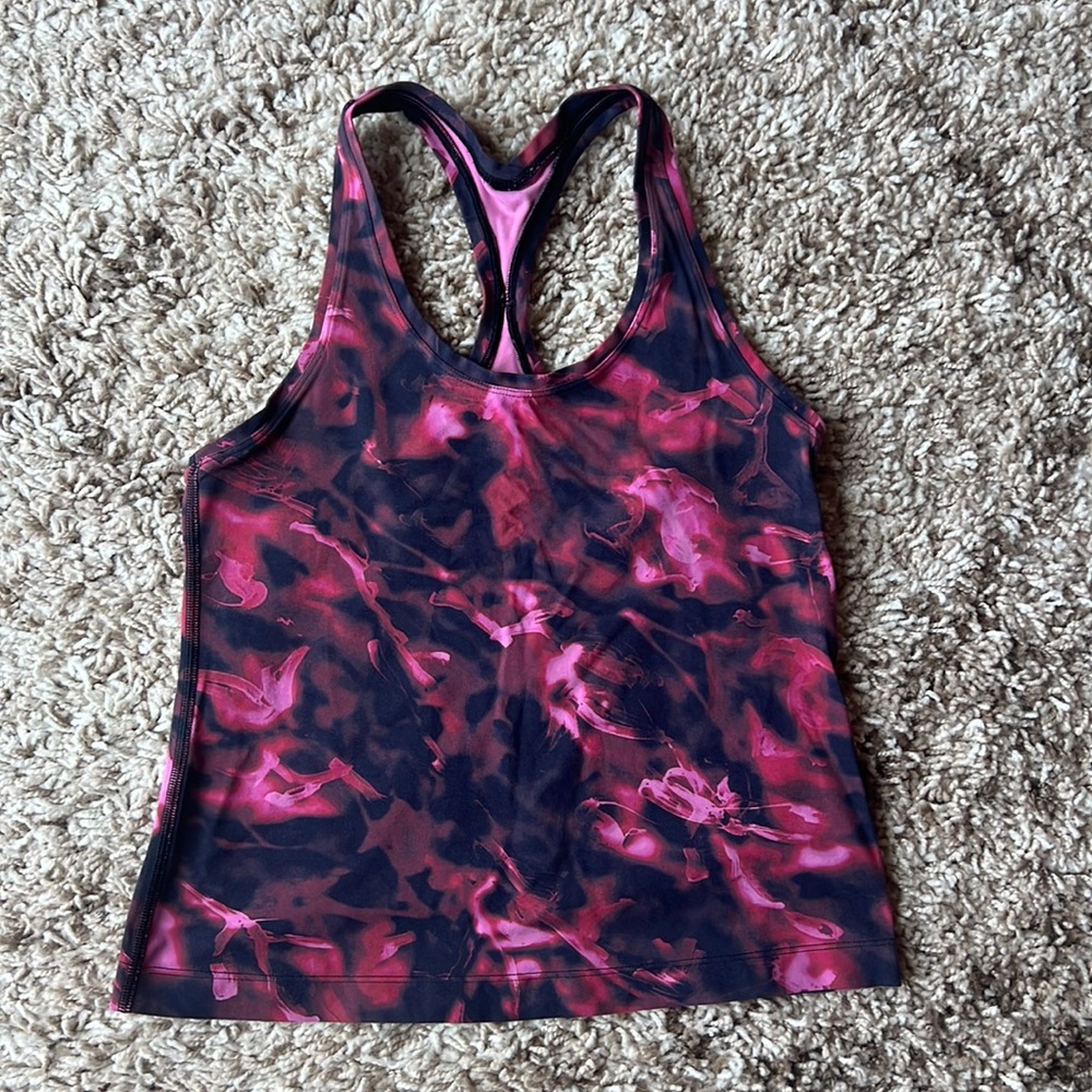 Lululemon race length tank size 8